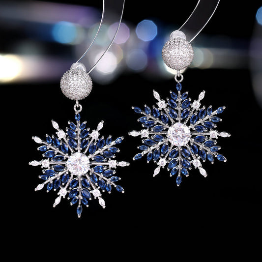 Fashionable temperament light luxury high-end Christmas snowflake earrings