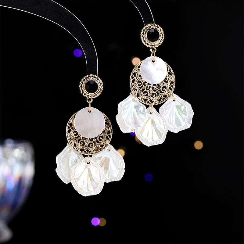 Retro exaggerated temperament shell long tassel earrings live broadcast hot earrings