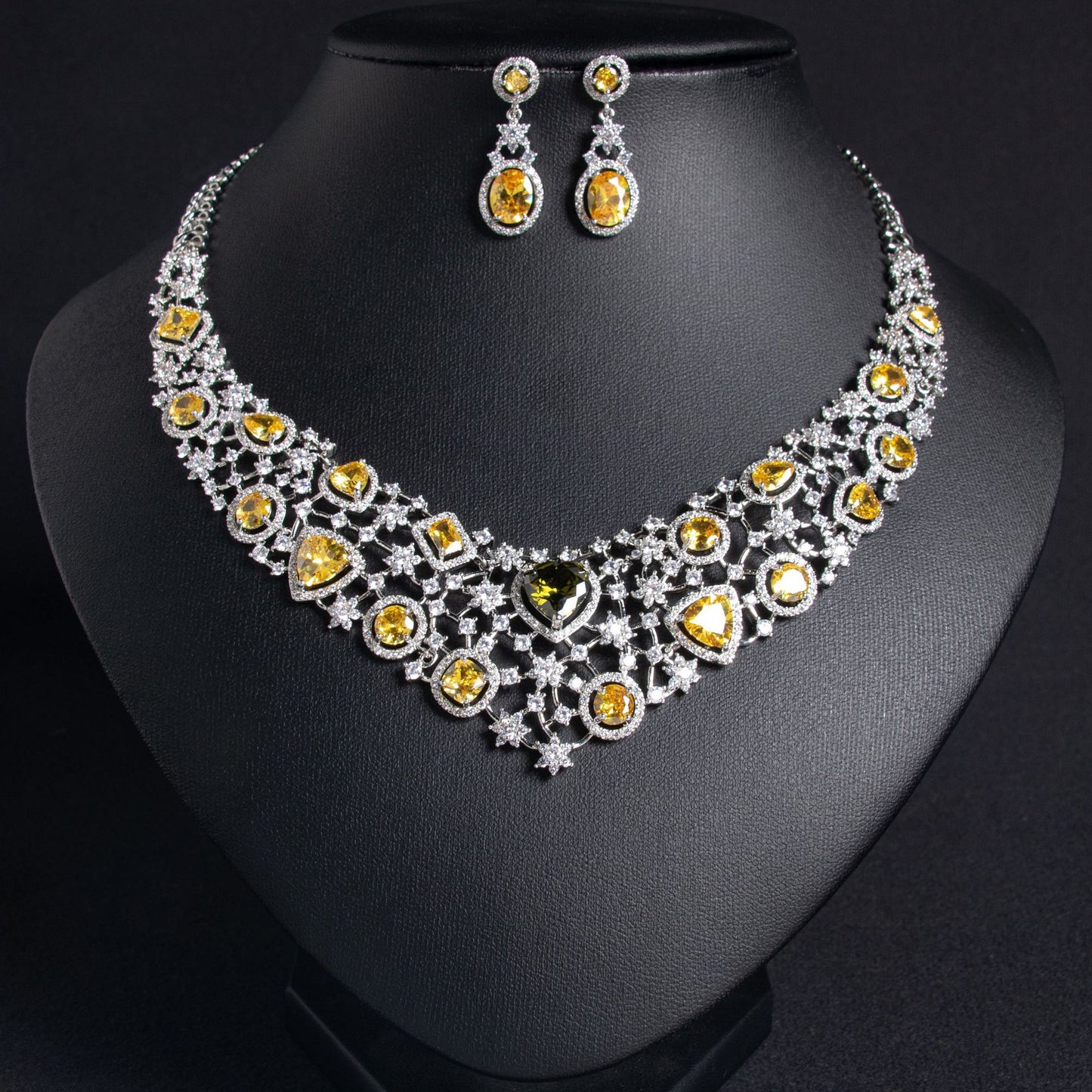 European and American new luxury zircon set necklace ear model noble and shiny full diamond temperament banquet bride necklace jewelry