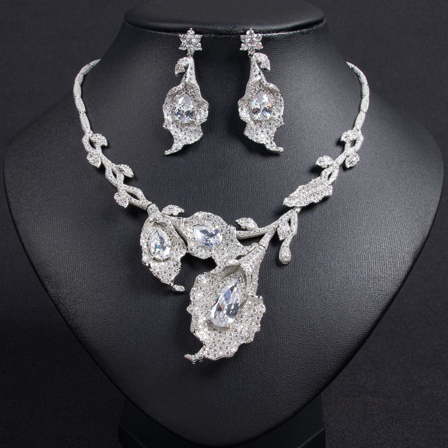 European and American high-end temperament flower bride zircon necklace ethnic style personality flower zircon earring set